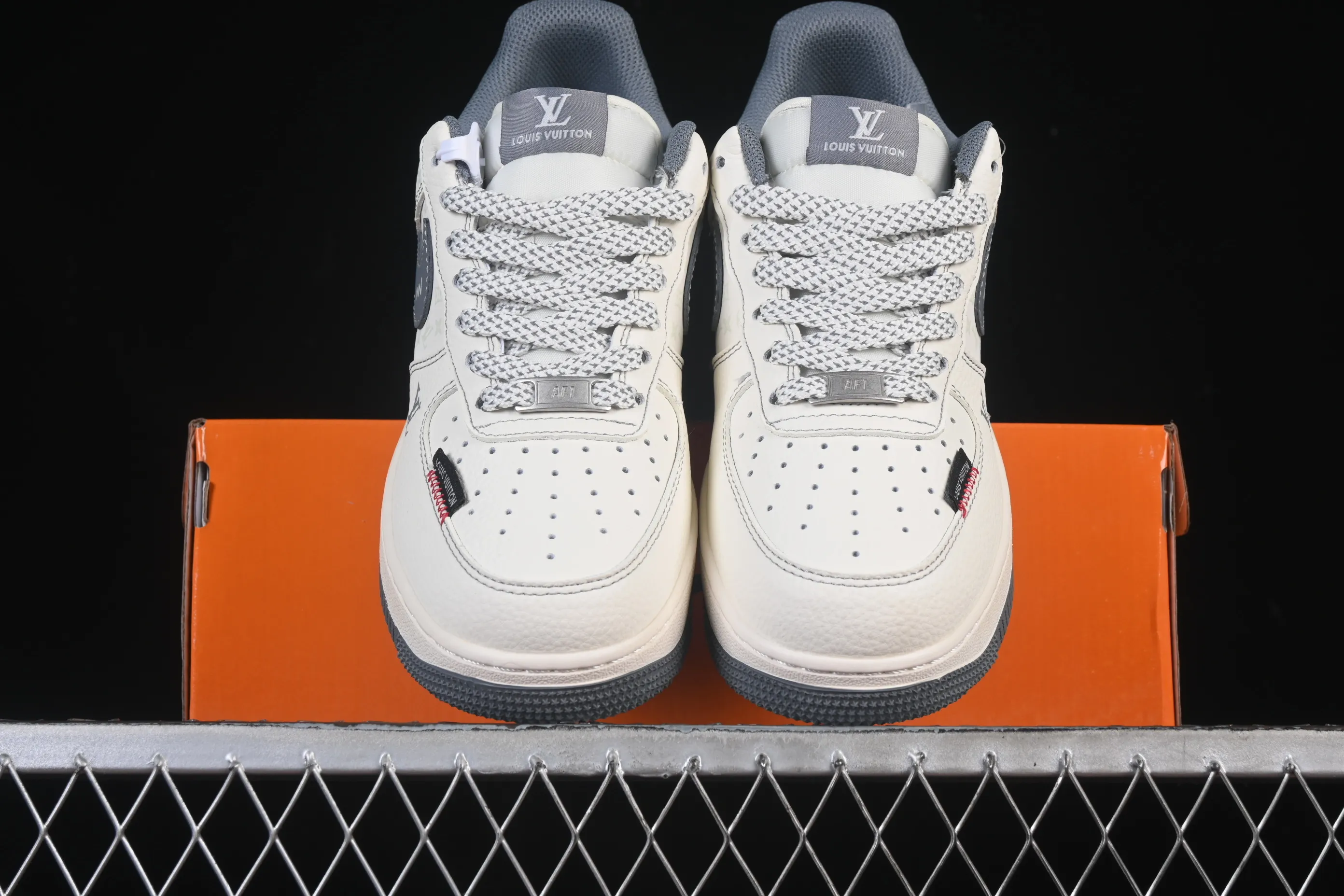 All categories Nk Air Force 1 Air Force series Nk Air Force 1 Low Air Force low-top Nike Air Force 1'07 Low LV joint beige woven label Air Force 1 low-top casual sneakers CX5050-Y08